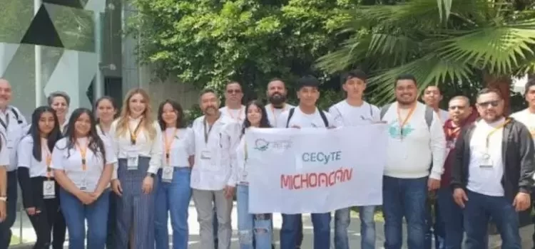 Estudiantes del Cecytem compiten en encuentro de tecnología