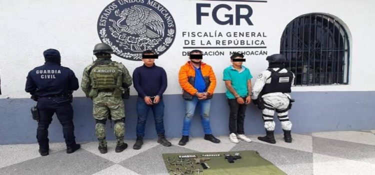 Arrestan en Michoacán a uno de los asesinos de periodista