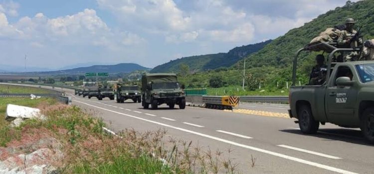 Llegan 900 militares más a Michoacán para reforzar seguridad