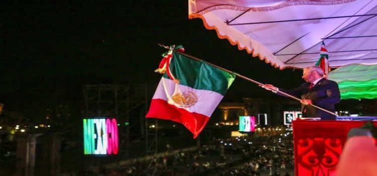 Más de 100 mil michoacanos asistieron a El Grito