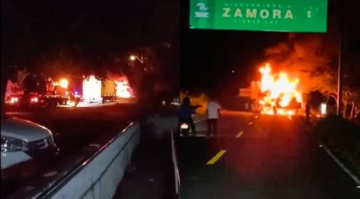 Incendian civiles vehículos de carga pesada en Zamora