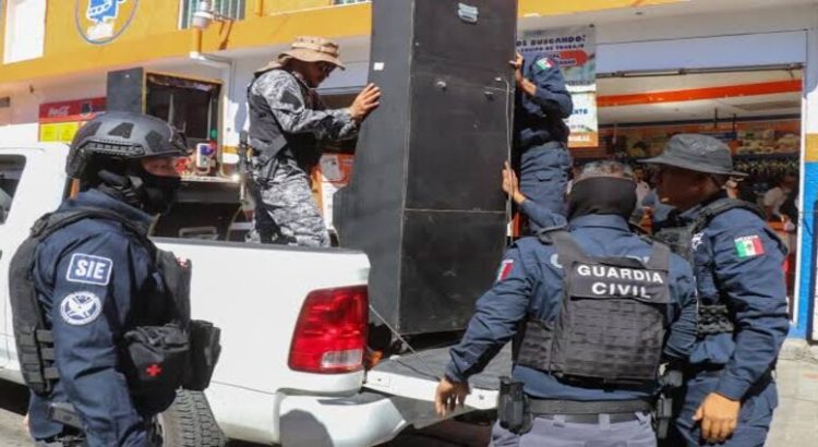 Autoridades federales y estatales aseguran 127 máquinas traga monedas en 8 cateos