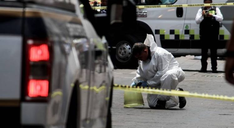 Atacan a balazos a madre e hijo en Zamora