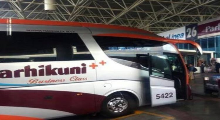 Detienen a chofer de autobuses Parikuni por manejar alcoholizado en Michoacán