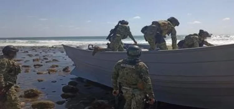 Marina aseguran una tonelada de cocaína en costas de Michoacán