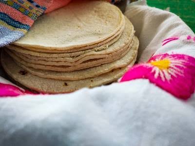 Huevos y tortillas, los productos más caros de la canasta básica en Zamora