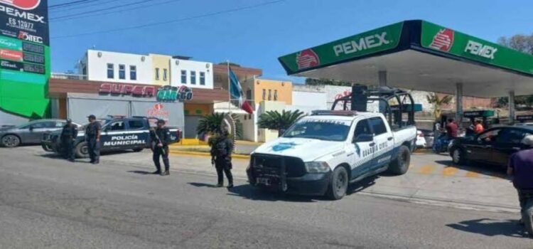 Gasolineros de Michoacán sufren la extorsión de grupos del crimen organizado