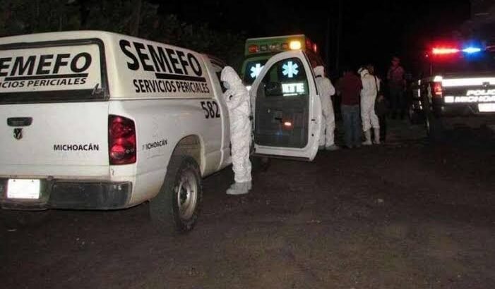 Atacan a tiros a pareja que viajaba en moto, en Zamora