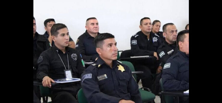 Desde Michoacán evalúan a instructores para formar a policías de proximidad