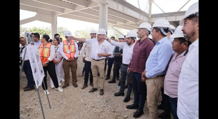 Supervisan Zoé Robledo y Ramírez Bedolla avance de hospital en Michoacán