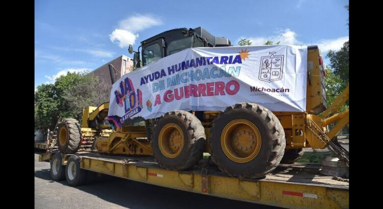 Michoacán envía más maquinaria a Guerrero