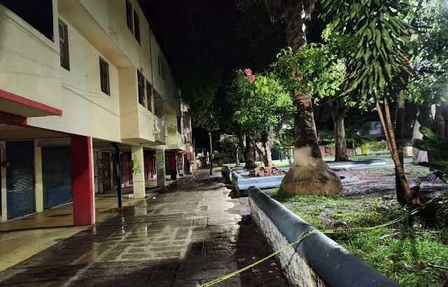 Asesinan a dos jóvenes frente a una tienda de abarrotes en La Pradera