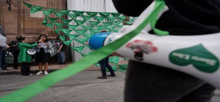 Colectivas exigen presupuesto para realizar aborto seguro en Michoacán