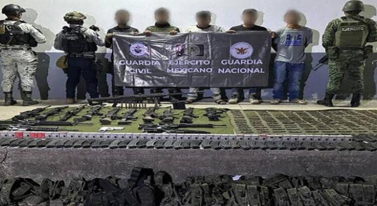 Aseguran arsenal en Buenavista, Michoacán, tras enfrentamiento