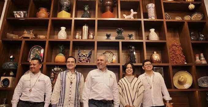 Abre Ramírez Bedolla tercera tienda de Casa de las Artesanías en Zamora