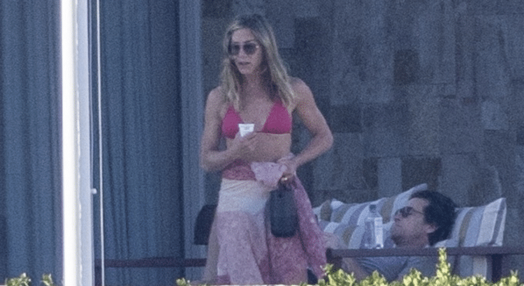 Jennifer Aniston y Jason Bateman recibieron el 2025 en Cabo San Lucas Jennifer Aniston y Jason Bateman recibieron el 2025 en Cabo San Lucas