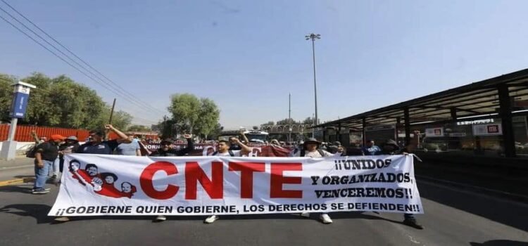 Exige CNTE en Michoacán derogar ley del Issste de 2007