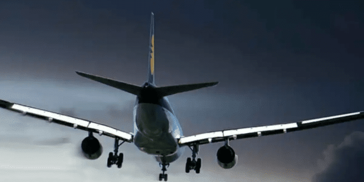 Piloto regresó a mitad del vuelo transoceánico … había olvidado su pasaporte