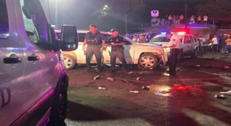 Conductor embiste a multitud durante concierto en feria de Michoacán