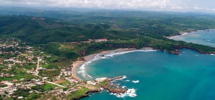 Playas de Michoacán, limpias y listas para recibir turistas esta Semana Santa