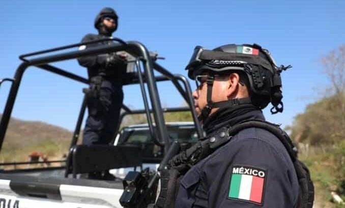 Detienen a 2 con órdenes de aprehensión por secuestro y robo