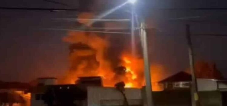 En Michoacán, explota planta de biodiesel tras incendio