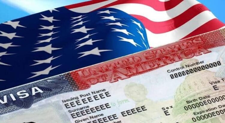 Descarta gobernador de Michoacán estar en riesgo de perder visa estadounidense
