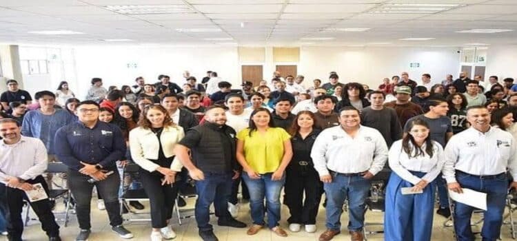 Estudiantes de Zamora se motivan a participar en la histórica elección del Poder Judicial