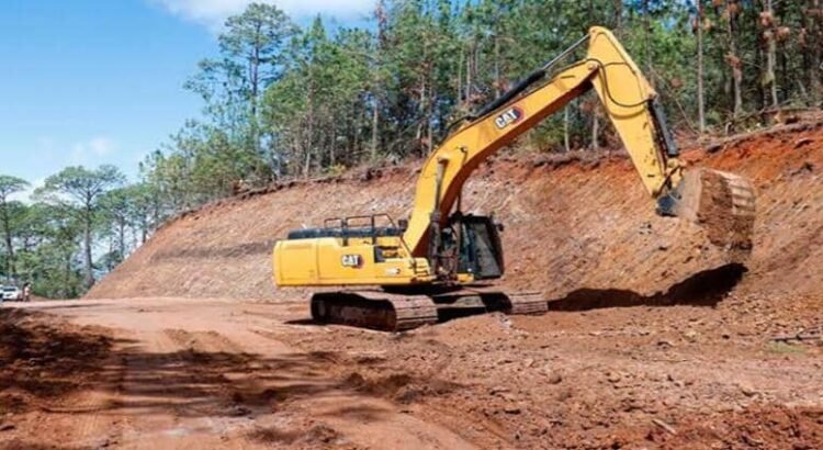 Gobierno de Michoacán rehabilita 8 tramos carreteros en Tierra Caliente Gobierno de Michoacán rehabilita 8 tramos carreteros en Tierra Caliente