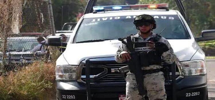 Balacera en mercado en Michoacán deja un muerto y un herido