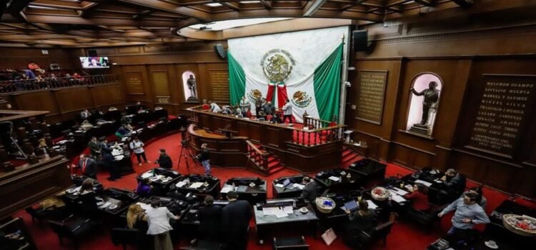 Denuncian exclusión y sesión ilegítima en Congreso de Michoacán