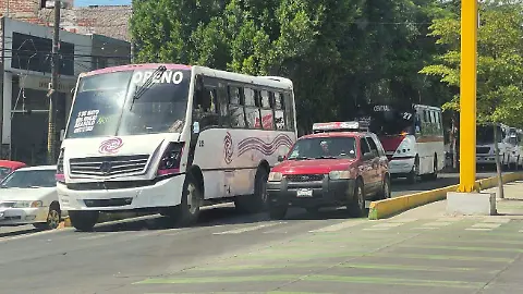 Transportistas exigen seguridad tras ola de asaltos violentos en Zamora