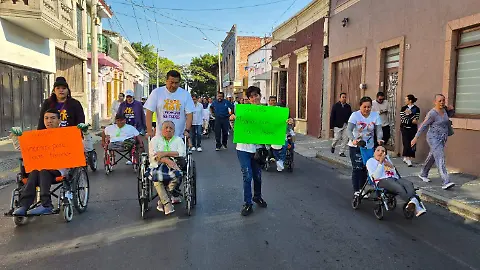 Con caminata conmemoran Día Internacional de las Personas con Discapacidad en Zamora