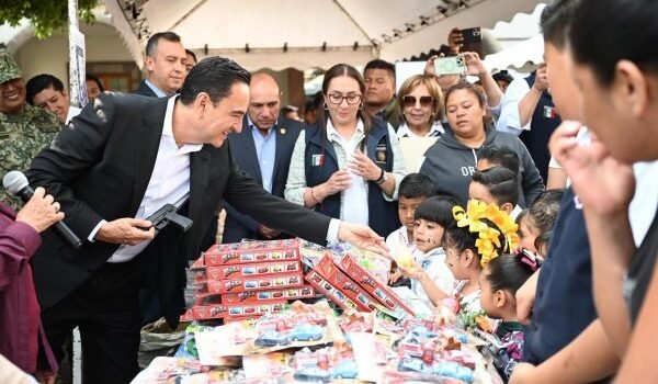 Pone en marcha Zamora campaña Sí al Desarme, Sí a la Paz