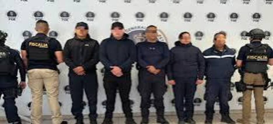 Vinculan a proceso a cuatro ex policías acusados de extorsión en Michoacán