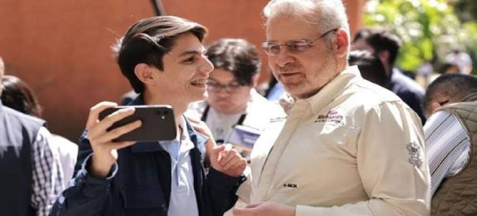 Michoacán dará chips con internet gratuito a más de 237 mil estudiantes