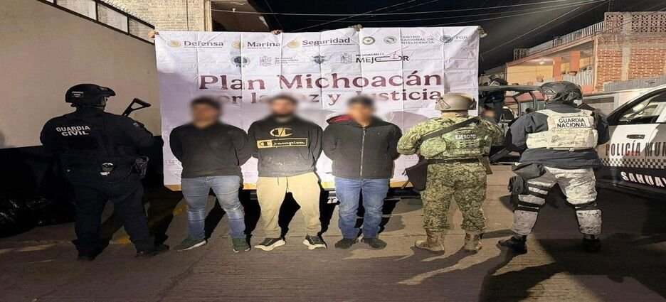 Detienen a presuntos responsables de ataque a presidencia municipal de Jiquilpan, Michoacán