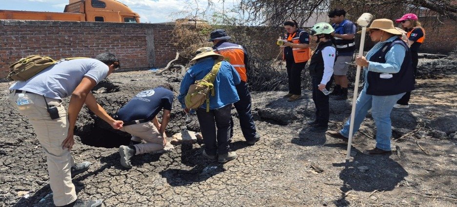 Especialistas descartan que fenómeno en El Salitre sea un volcán o un géiser