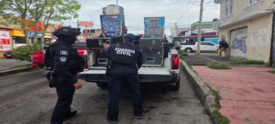 Aseguran 64 máquinas tragamonedas durante cateos en Morelia
